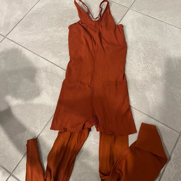 Nike yoga luxe layered compression Jumpsuit - Picture 6 of 8